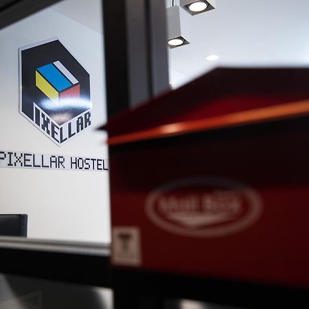 Pixellar Hostel Bangkok Buitenkant foto